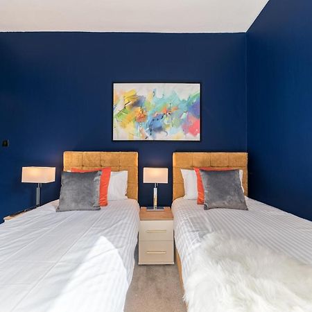 Stylish Luxury Large 4Br Kingbed Lägenhet Barrow-in-Furness Exteriör bild