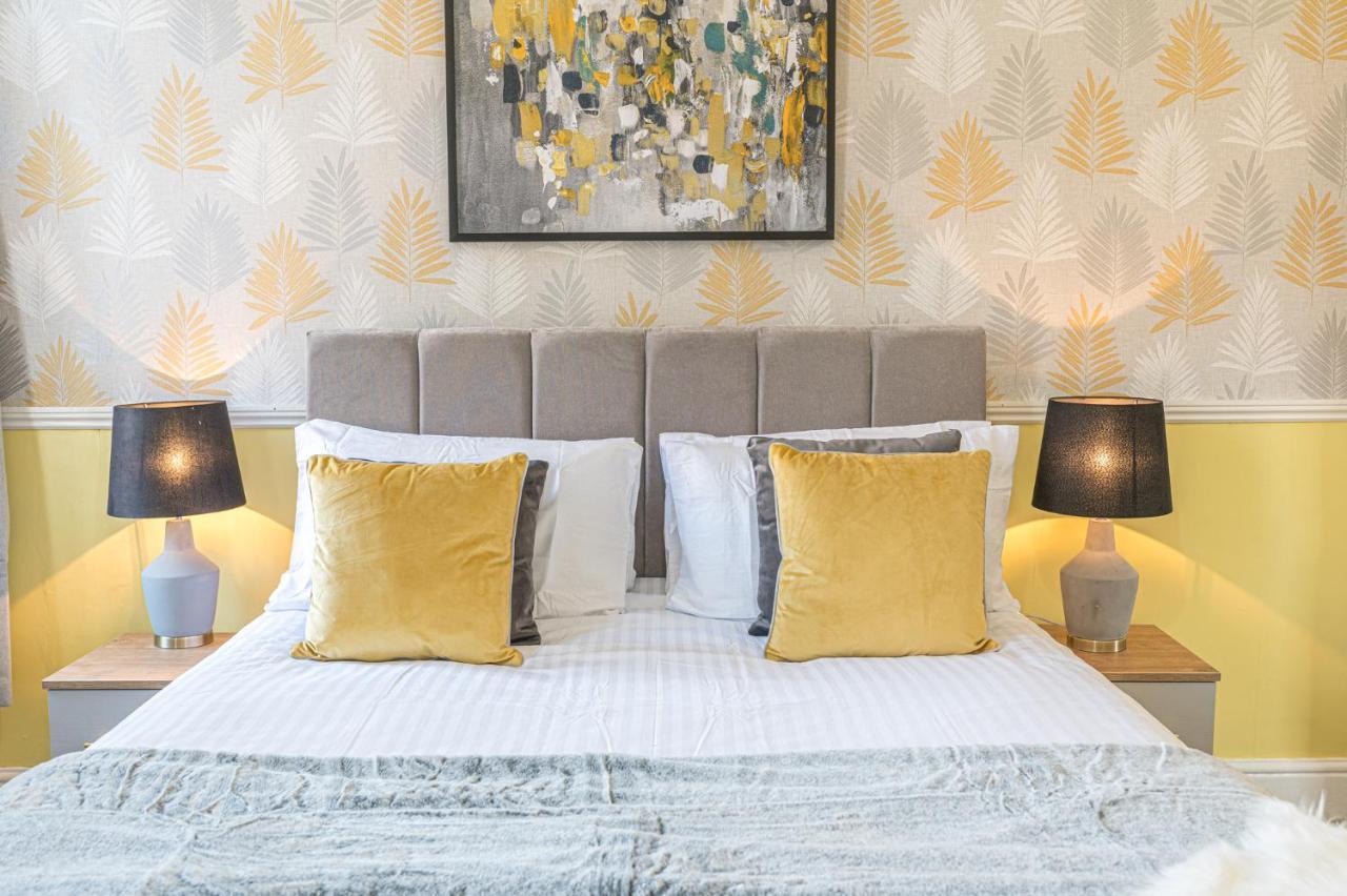 Stylish Luxury Large 4Br Kingbed Lägenhet Barrow-in-Furness Exteriör bild