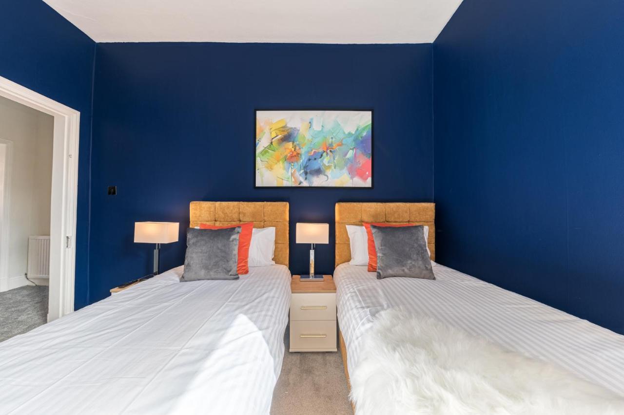 Stylish Luxury Large 4Br Kingbed Lägenhet Barrow-in-Furness Exteriör bild