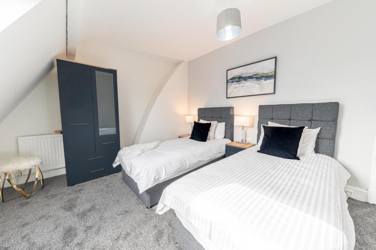 Stylish Luxury Large 4Br Kingbed Lägenhet Barrow-in-Furness Exteriör bild