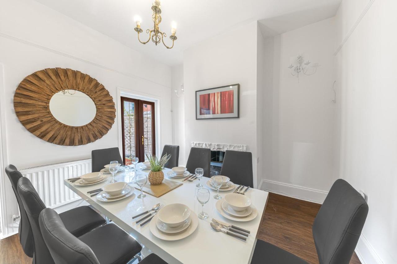 Stylish Luxury Large 4Br Kingbed Lägenhet Barrow-in-Furness Exteriör bild