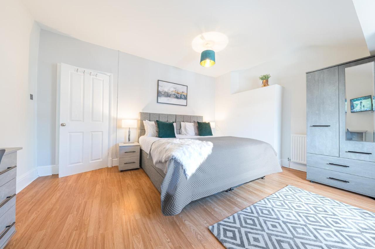 Stylish Luxury Large 4Br Kingbed Lägenhet Barrow-in-Furness Exteriör bild